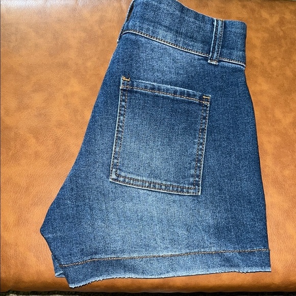 Indigo Poppy 4” Short Mid Rise NWT Size 4 - Picture 3 of 16